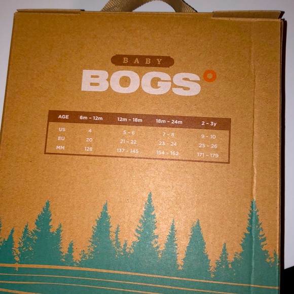 Bogs Boots - Picture 6 of 7
